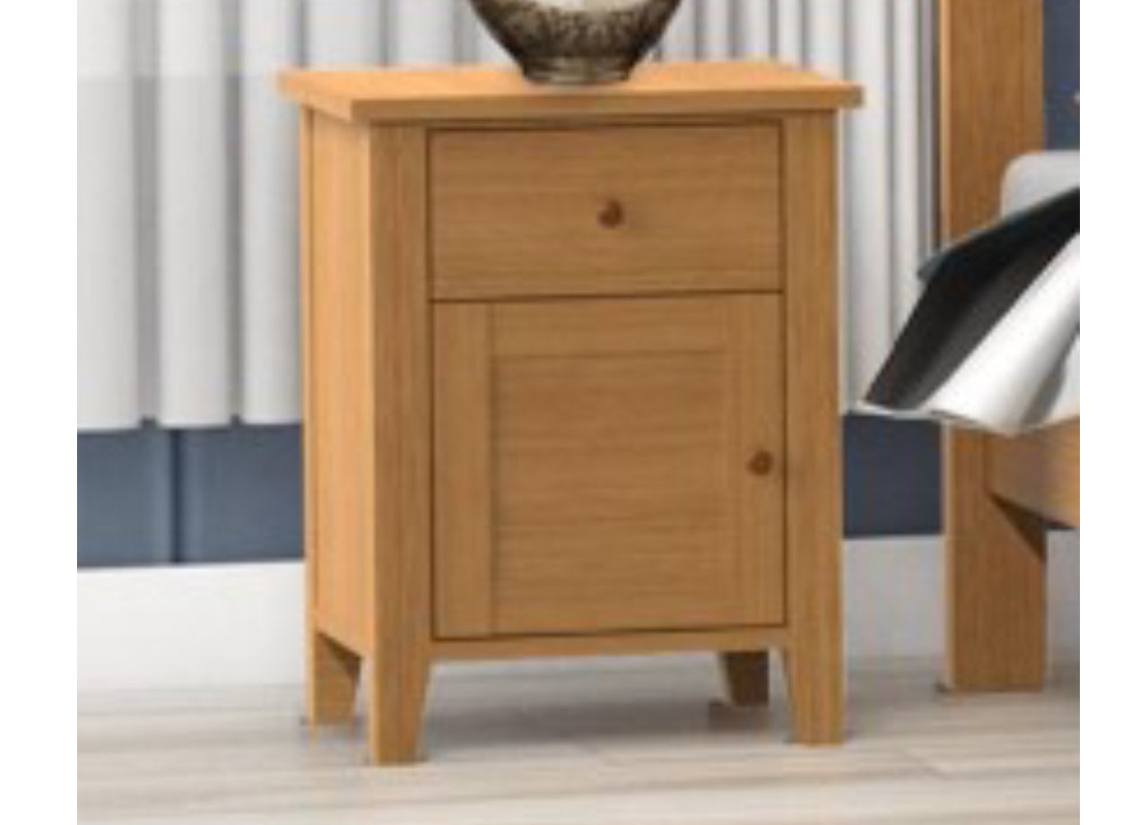 CRONULLA (AUSSIE MADE) 1 DOOR / 1 DRAWER BEDSIDE TABLE - TASSIE OAK COMBINATION - ASSORTED COLOURS